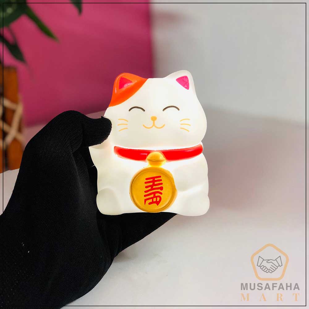 Maneki-neko, or Lucky Catfigurine Night Light L0379