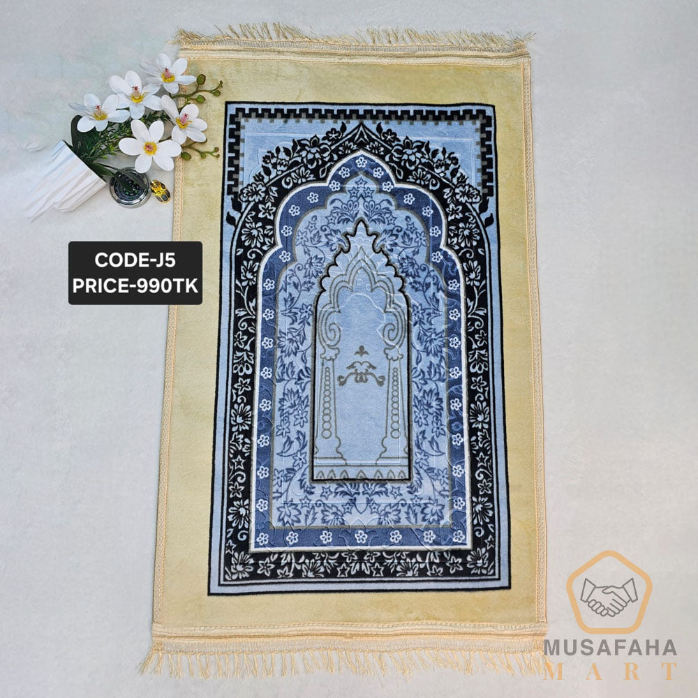 Blue-Grey, or Cool Blue with Khaki Color Jaynajmaj