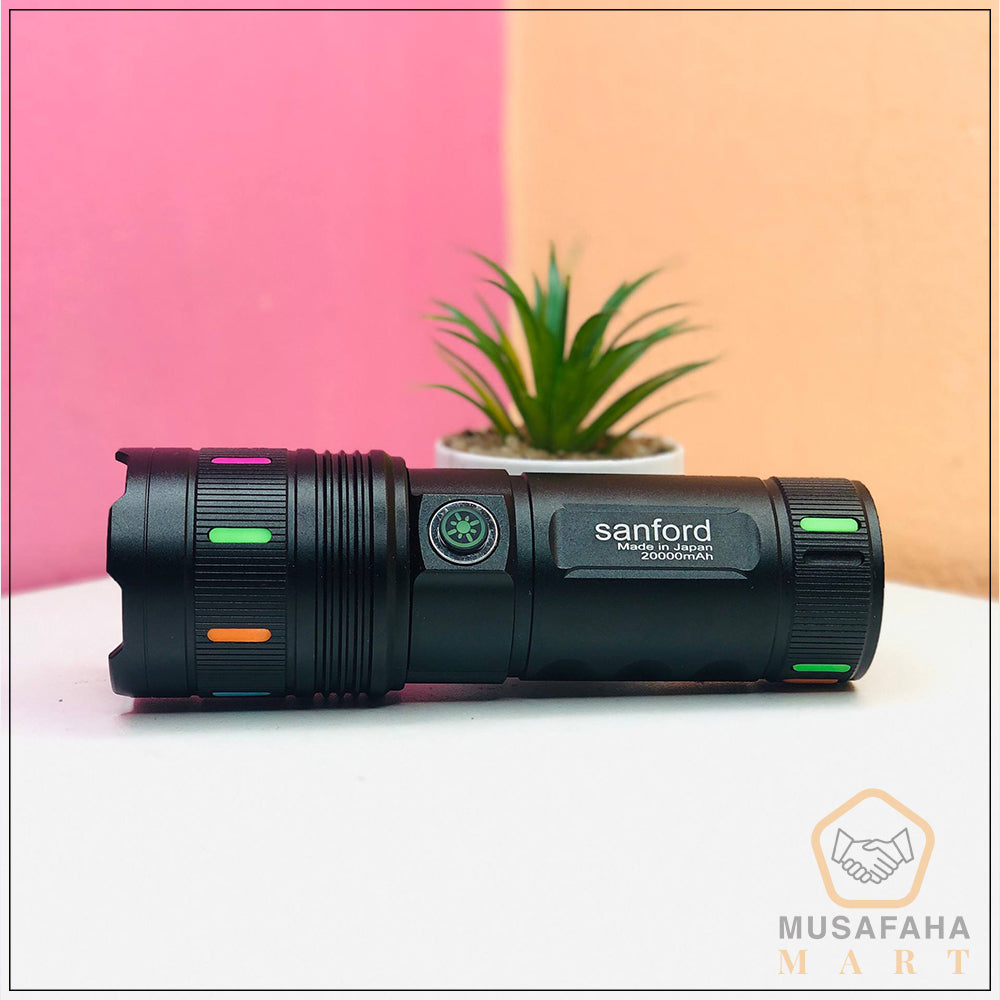 Sanford Zoom Flashlight LED F0675